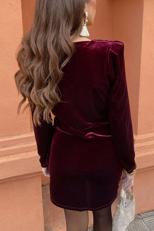 Blandine – Robe plissée longue avec col V et manches longues