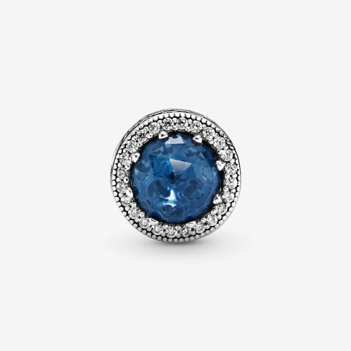 Charm scintillant bleu foncé Pandora Moments | 3 Suisses