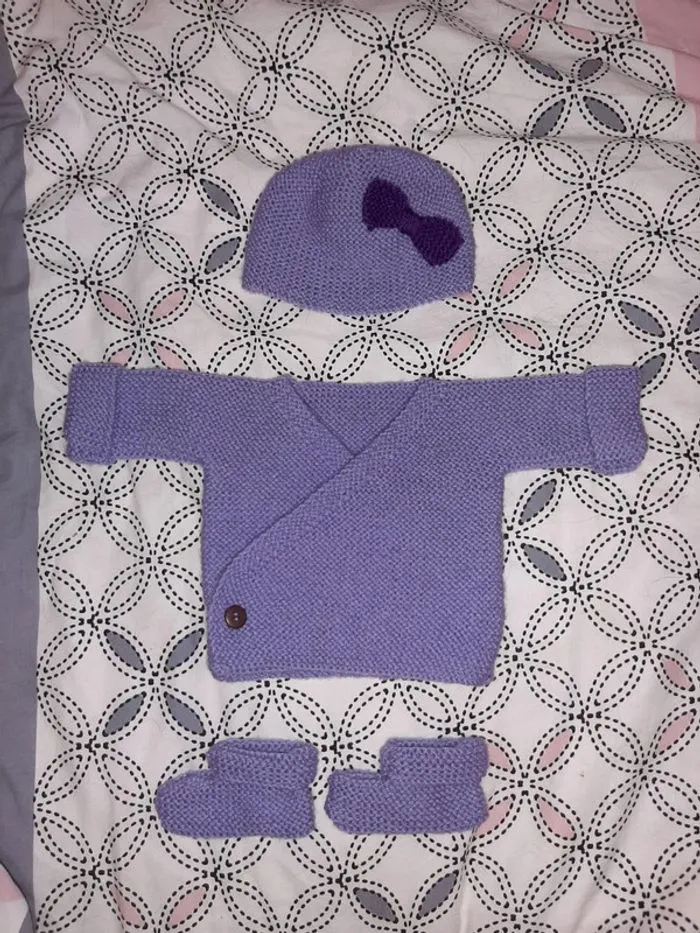 Ensemble naissance lilas - Fait main avec coeur <3 - Naissance - 0 mois  | Beebs