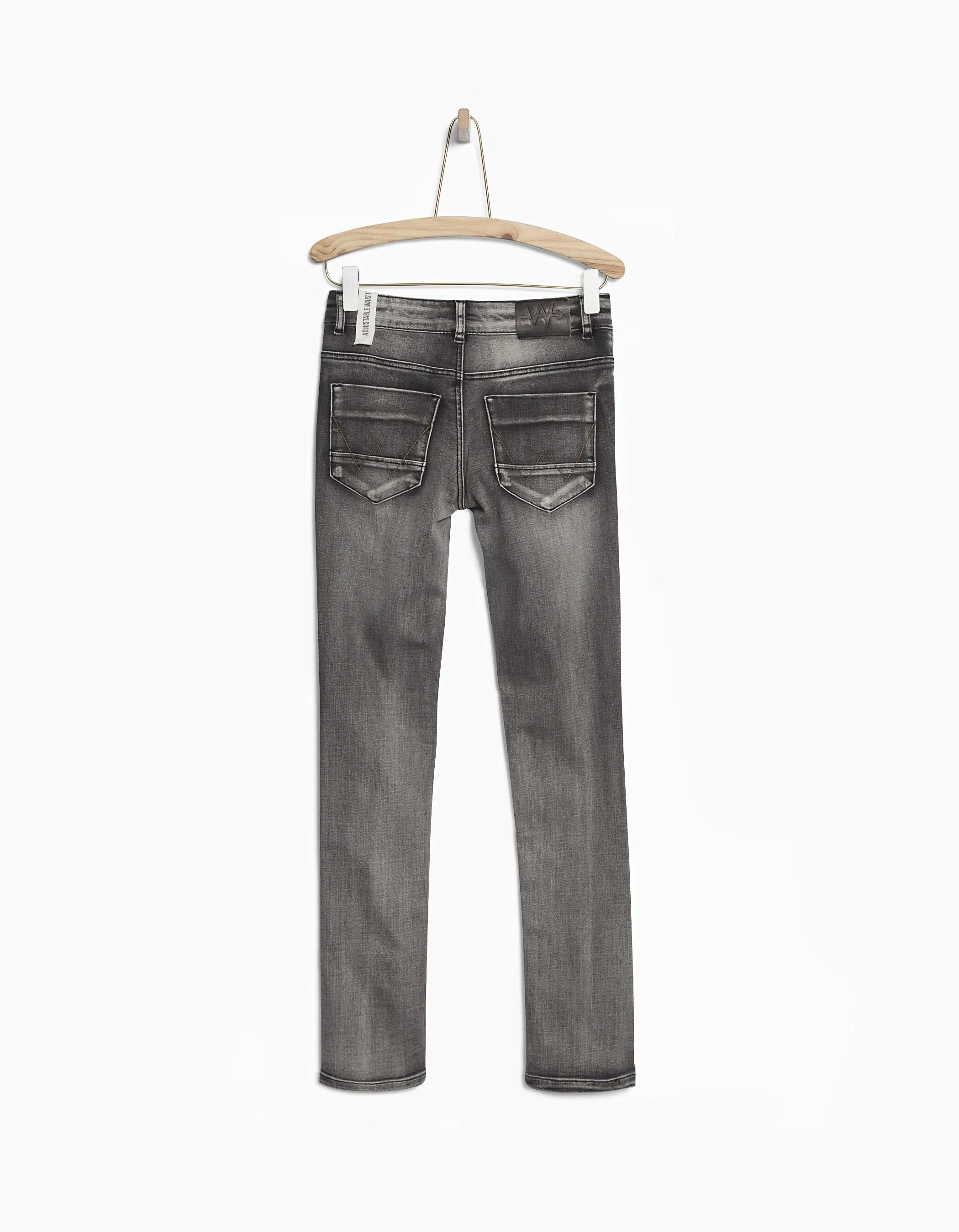 Jean skinny garçon noir