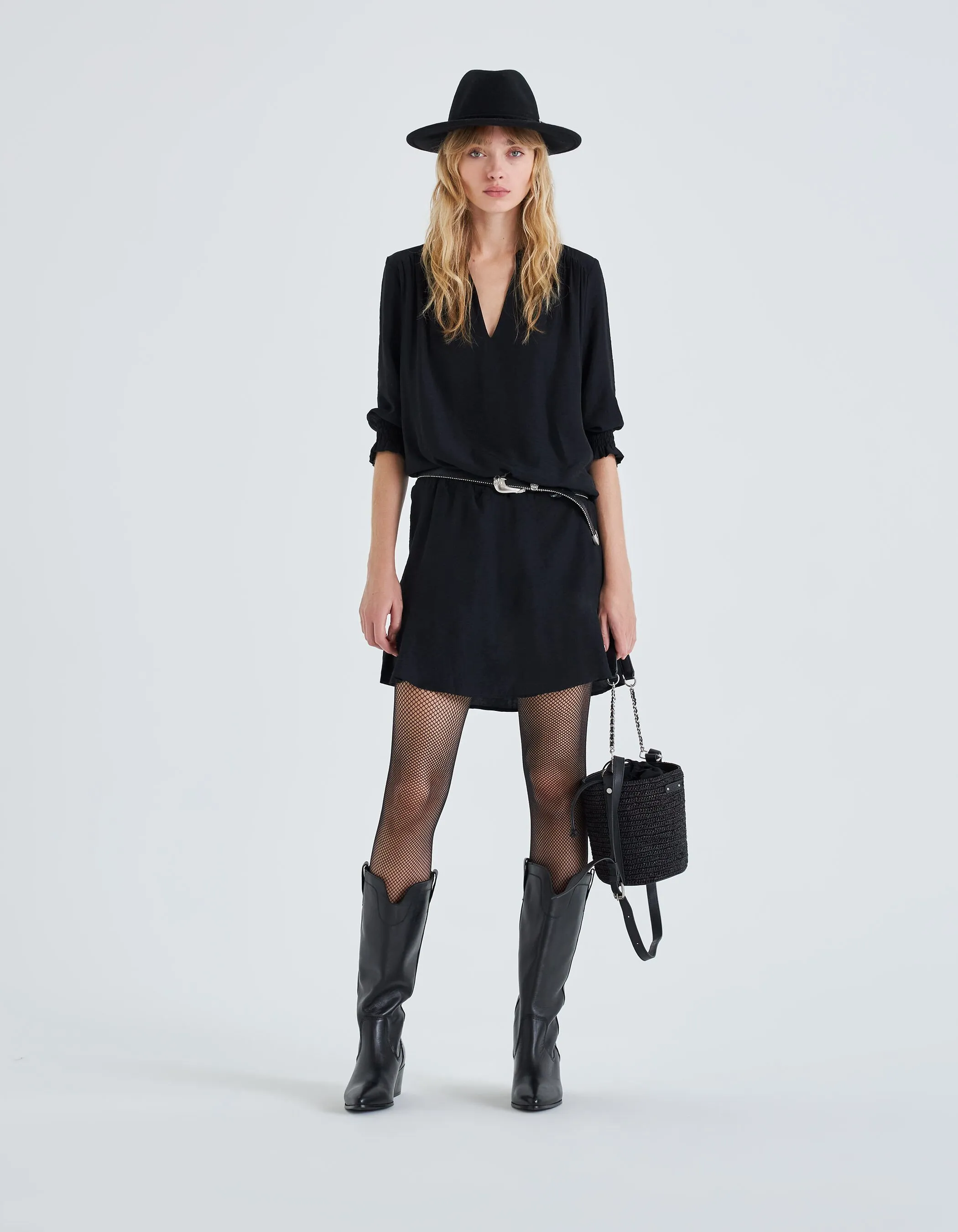 Robe noire satinée upcyclée avec taille coulissée Femme